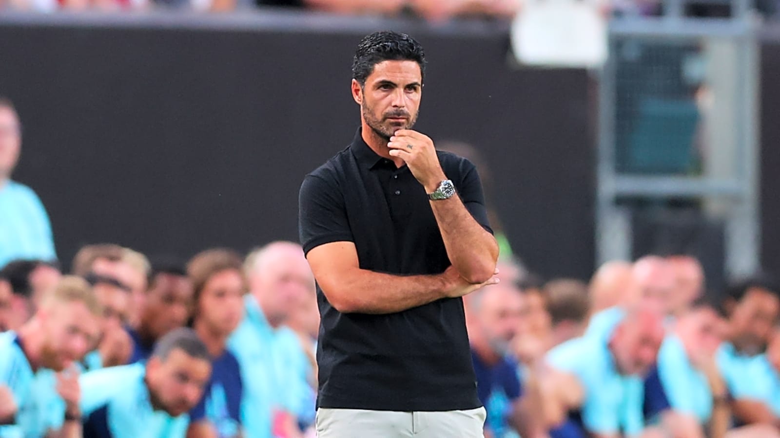 Toothless Arsenal falls 3-2 to resurgent Manchester United