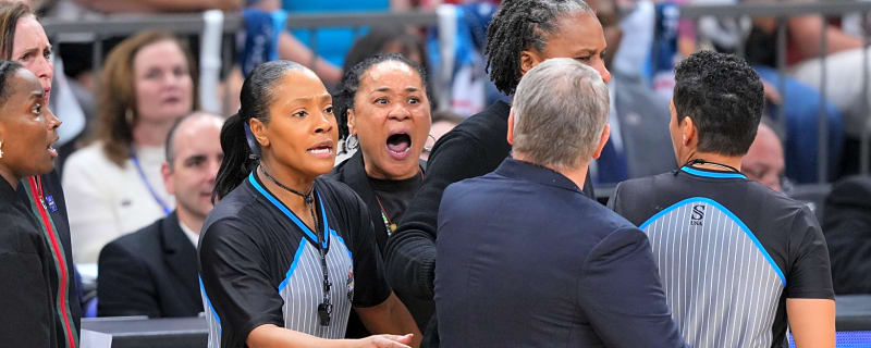Sideline video reveals Dawn Staley's message for Geno Auriemma after heated confrontation