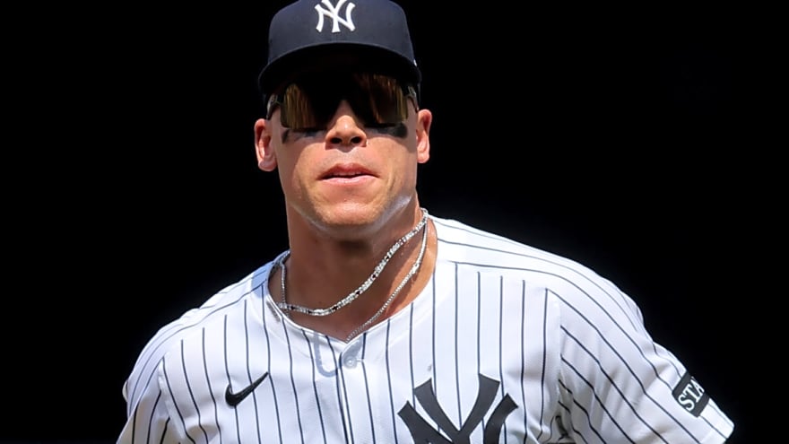 Yankees Legend Takes Veiled Swipe at Aaron Judge in Backhanded Compliment