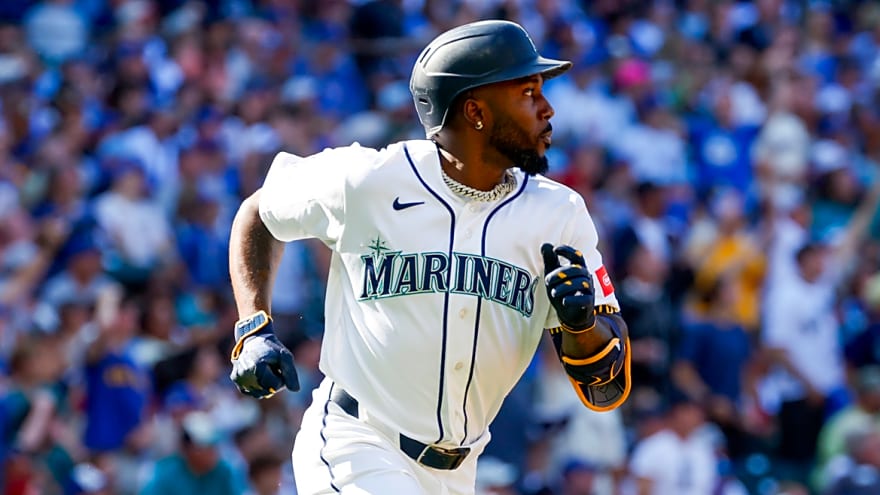 Randy Arozarena joins exclusive history with another leadoff home run
