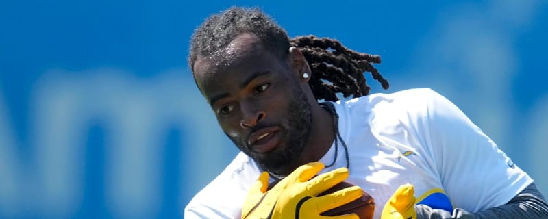Giants’ Harris signing raises an obvious Skattebo question