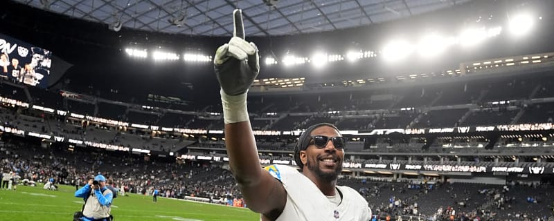 Chargers extend former first-round pick linebacker