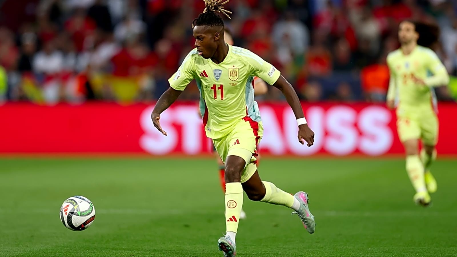 Arsenal target gets a new release clause after making a ten-year decision