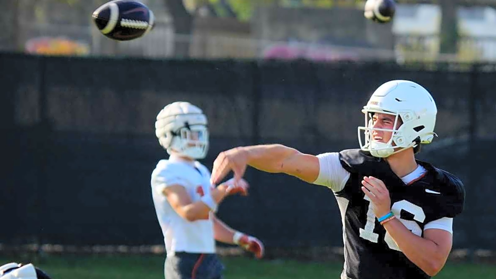 Arch Manning already building great relationship with Texas Longhorns&#39; new secret weapon
