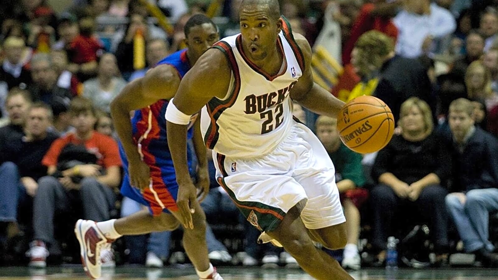 Bucks legend hilariously accuses broadcast of ‘doing him dirty’