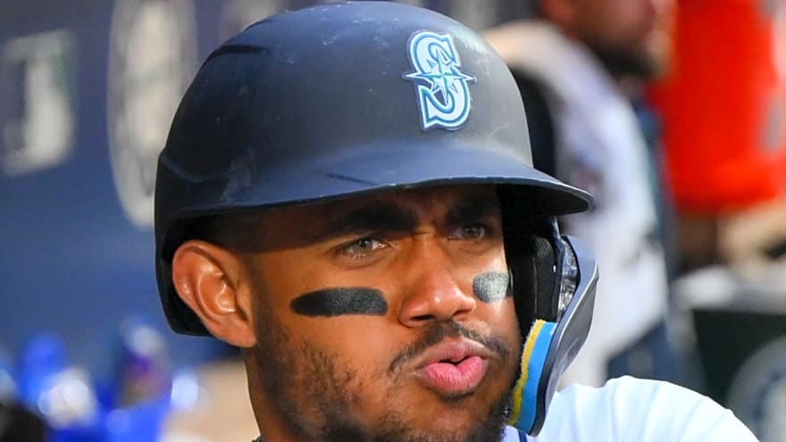 Mariners are Making Bizarre MLB History and it Somehow Makes Sense