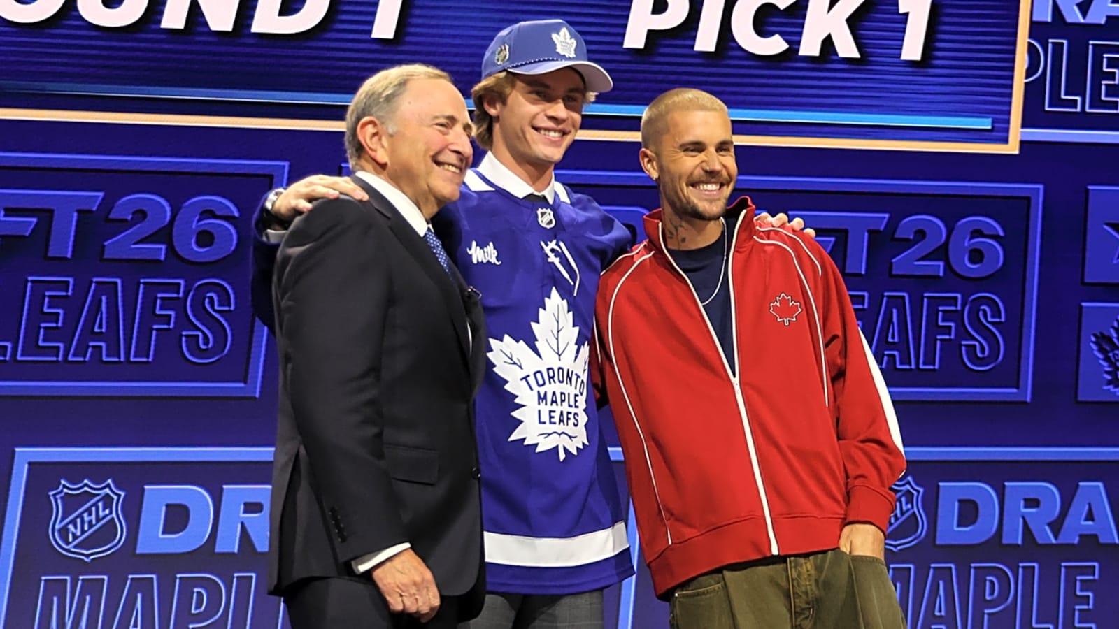Maple Leafs plan to play Gavin McKenna with Auston Matthews immediately