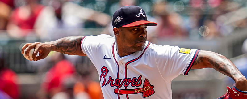 Three potential landing spots for Braves closer Raisel Iglesias