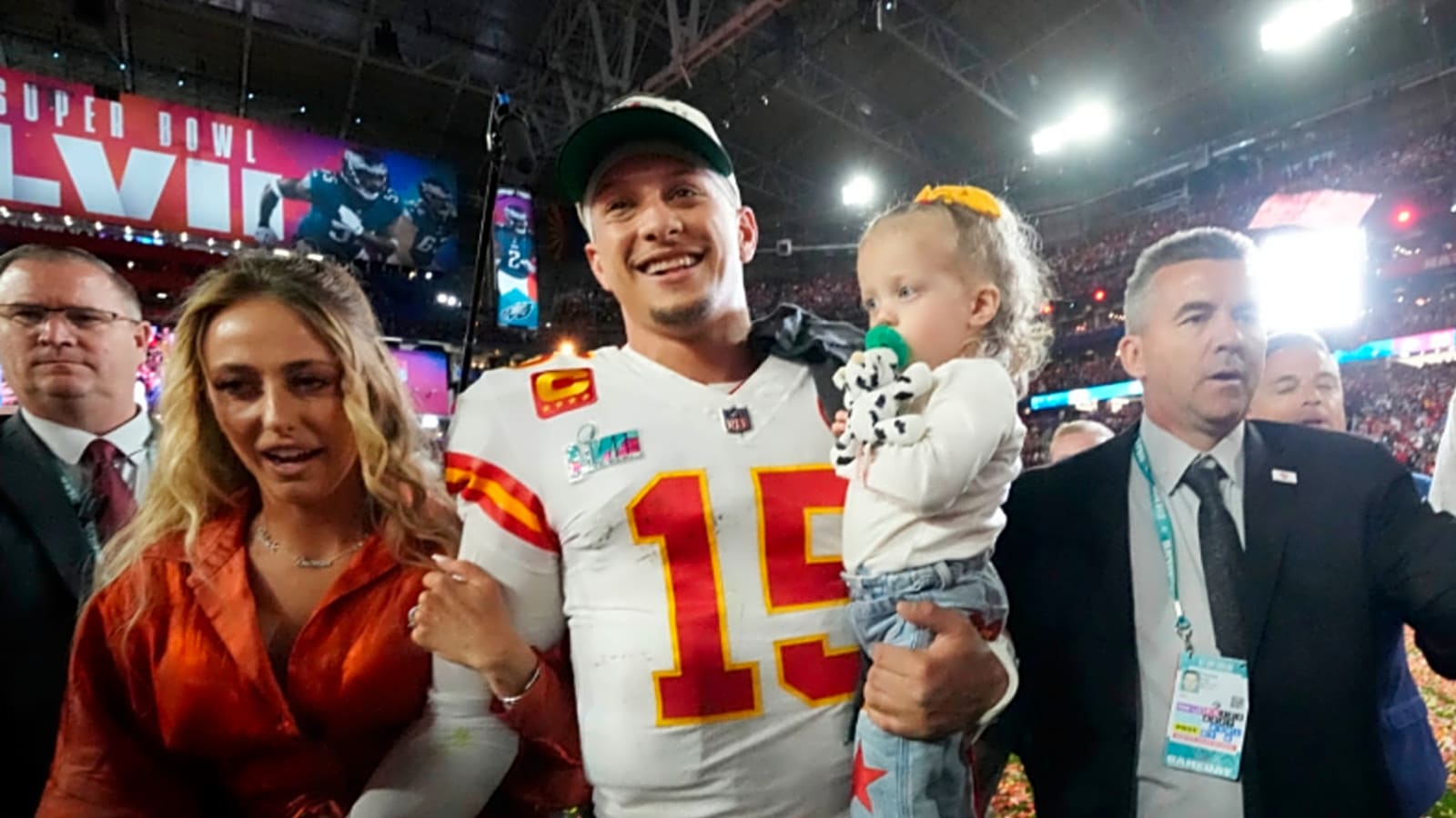 Mahomes Newborn Baby Featured in Cute Golf Photo