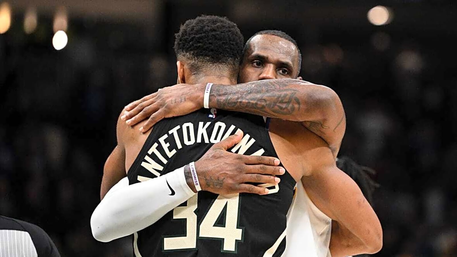 Want Giannis On The Lakers? Analyst Concocts Insane Trade To Make It Happen — Don’t Say I Didn’t Warn You
