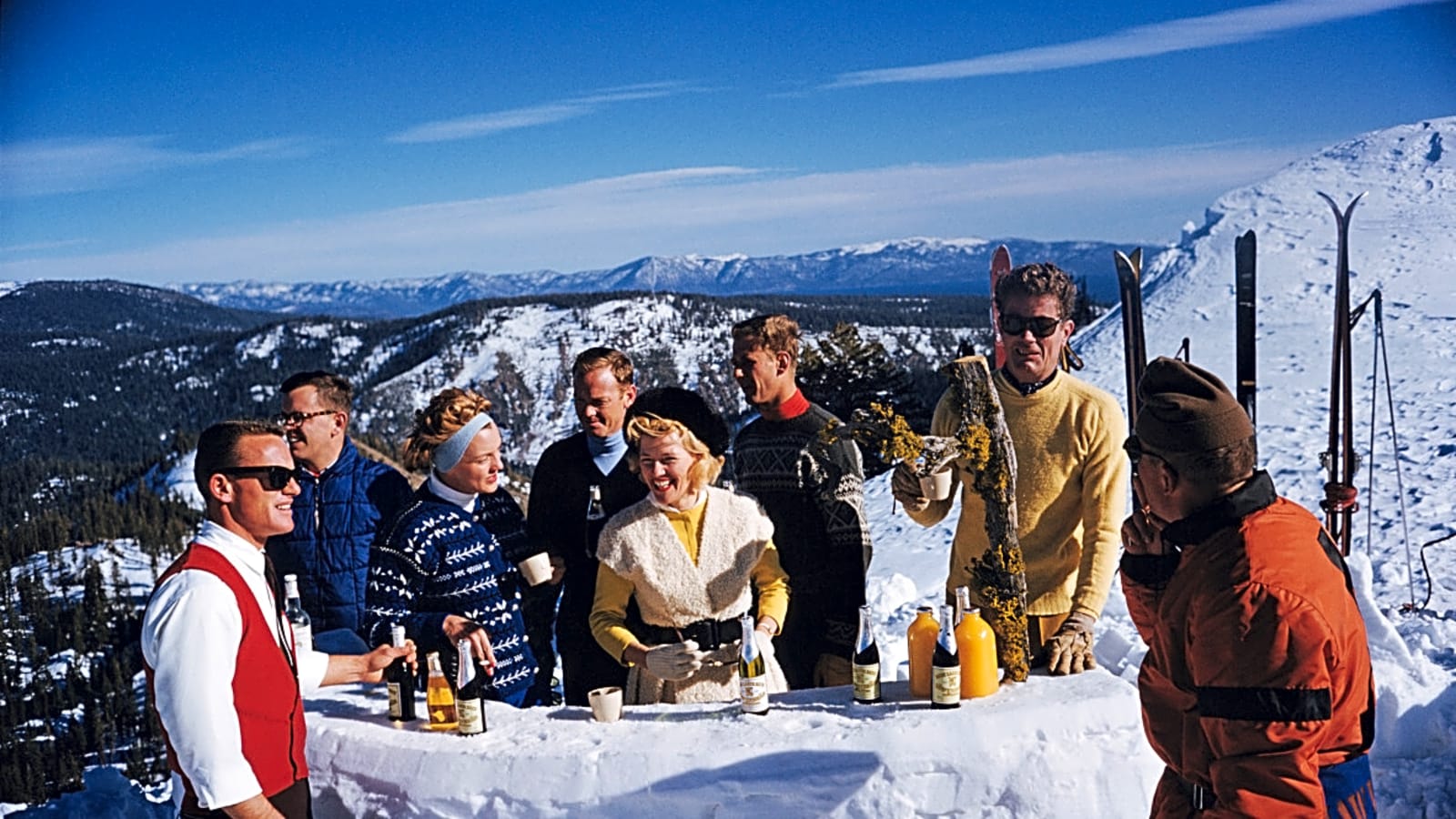The Evolution of Ski Fashion Over the Decades