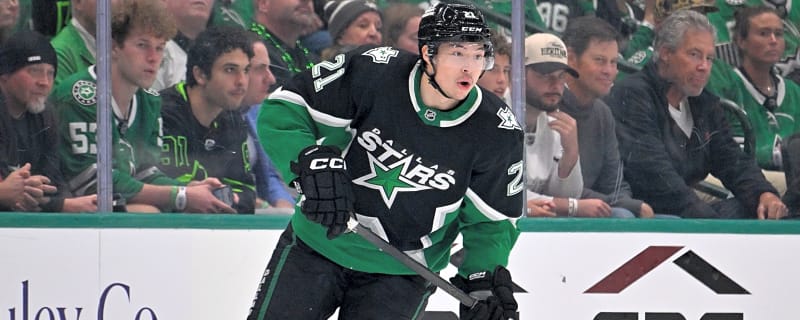 Penguins Looking to Use a Loophole to Trade For Jason Robertson?