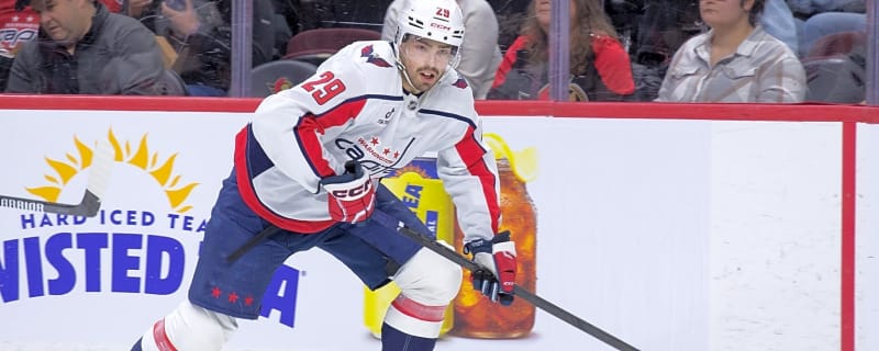 Penguins acquire Hendrix Lapierre from Capitals for draft picks