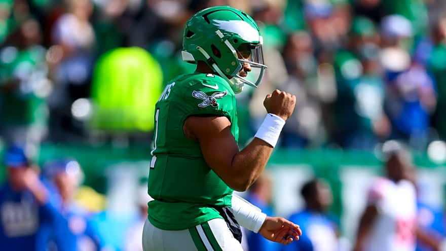 The 'Active 300-passing-yard game leaders' quiz