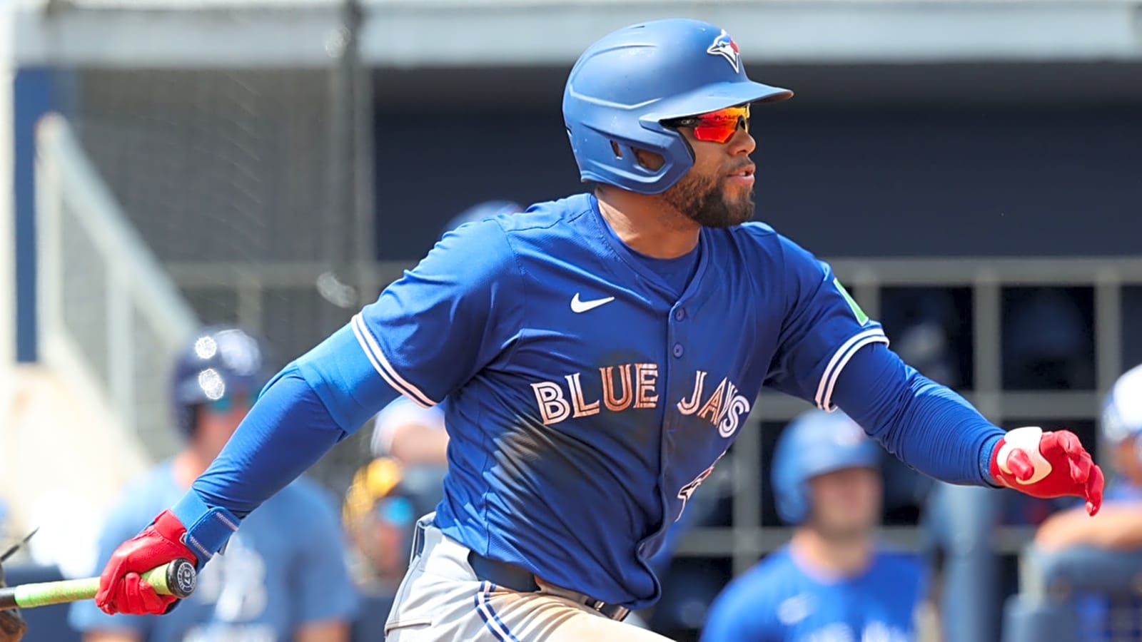 Phillies replace Otto Kemp with switch-hitting speed demon