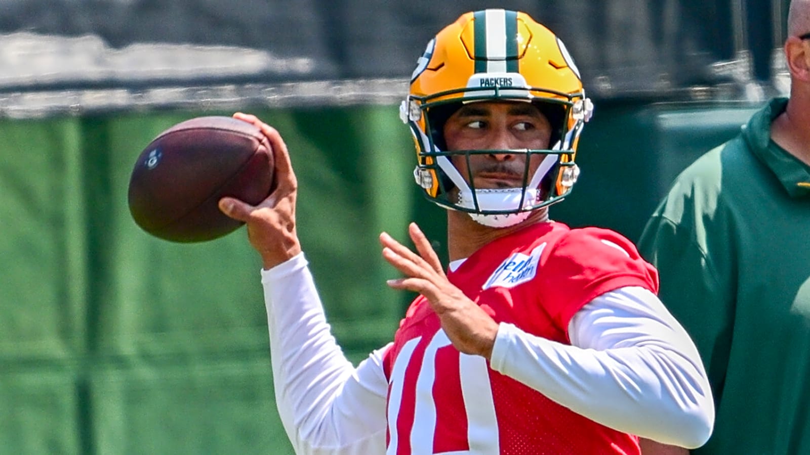 Rival Scout Says There’s a Reason Packers QB Jordan Love Wasn’t 100% Last Season