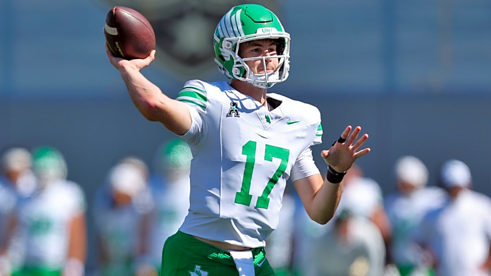 4,000-Yard QB Announces Career Decision on Monday