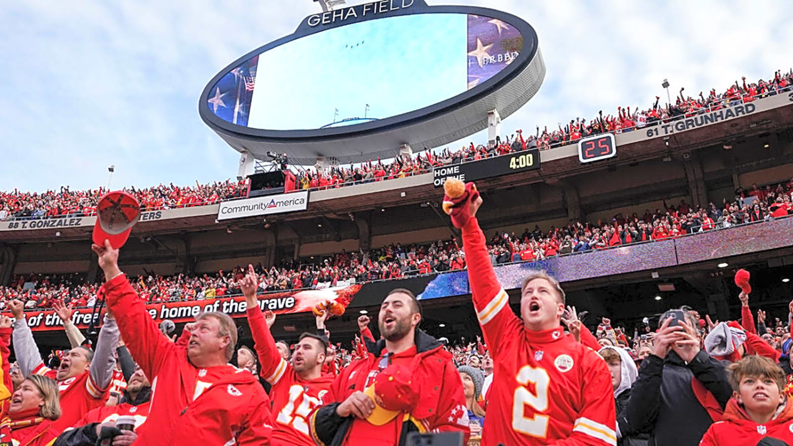 Chiefs Send Parting Message to Retiring Longtime Mascot