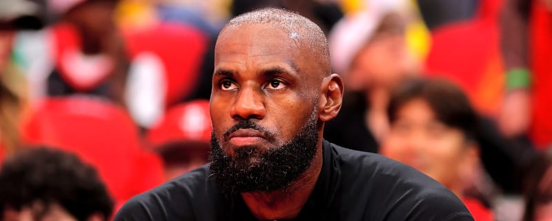 LeBron James is reportedly only considering one team besides Lakers