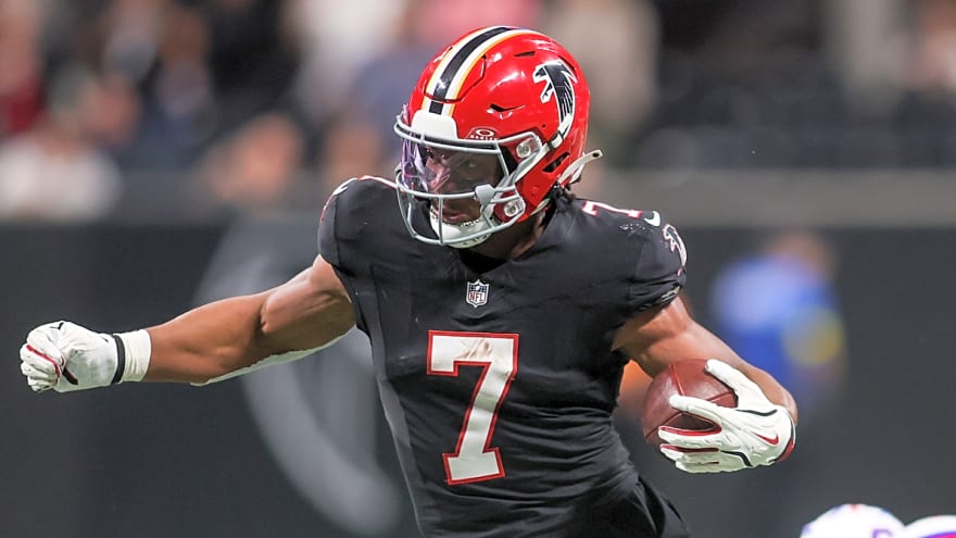 Bijan Robinson's record-breaking pace should make him OPOY favorite