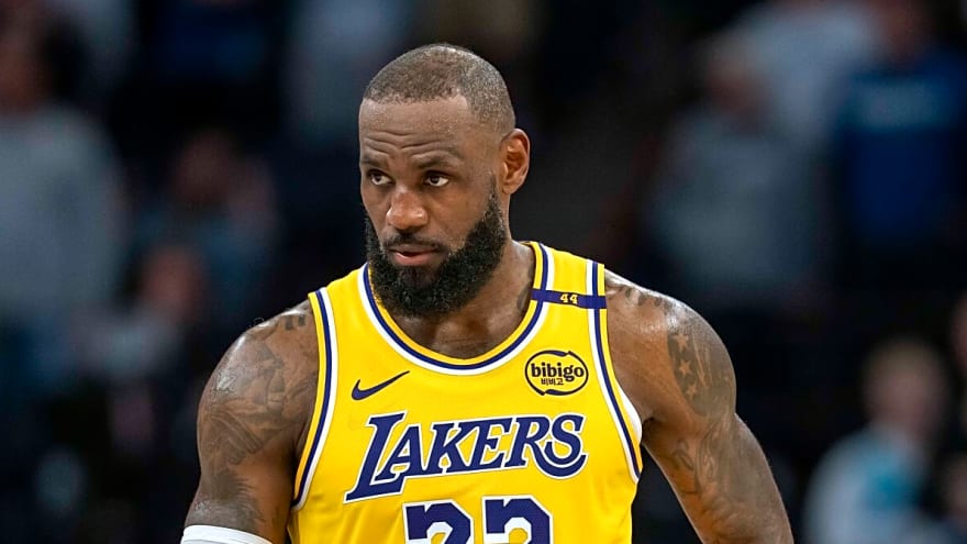 LeBron James exercises 2025-26 player option