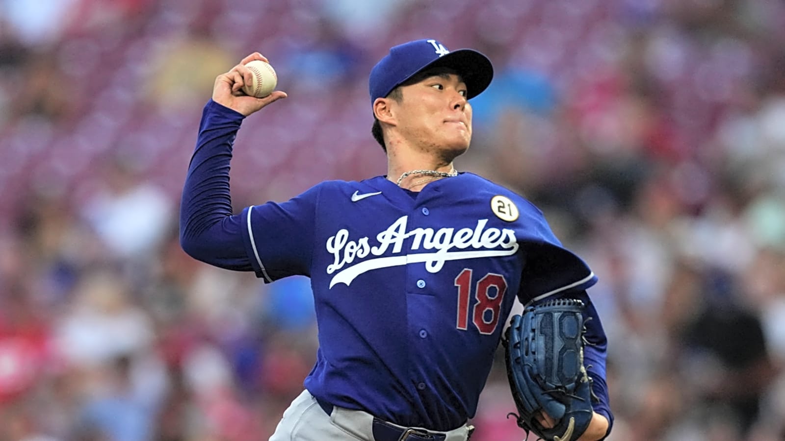 Why Yoshinobu Yamamoto should start first game of postseason for Dodgers