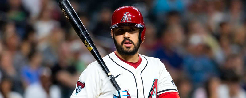 Mariners acquire Eugenio Suarez in blockbuster deal
