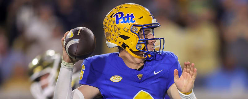 Georgia Tech blows its chance at CFP with ugly loss to Pitt