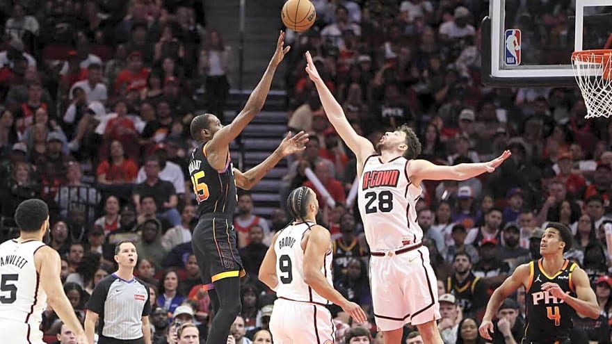 Rockets’ Kevin Durant fights with fan over Michael Jordan comparison