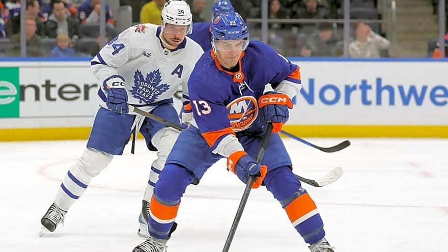 Mathew Barzal’s latest health update will fire up Islanders fans
