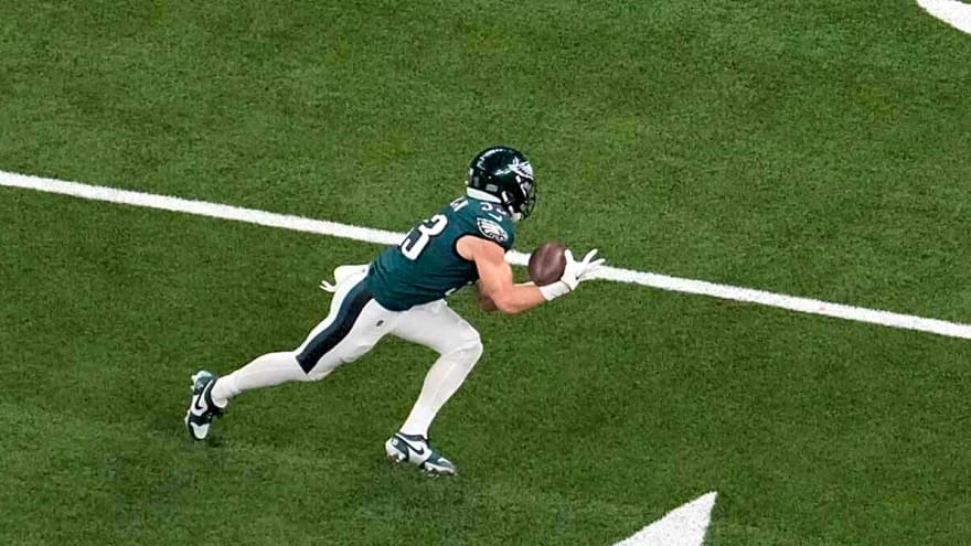 Eagles’ Cooper DeJean gets brutally honest on moving forward without Lane Johnson, Cam Jurgens