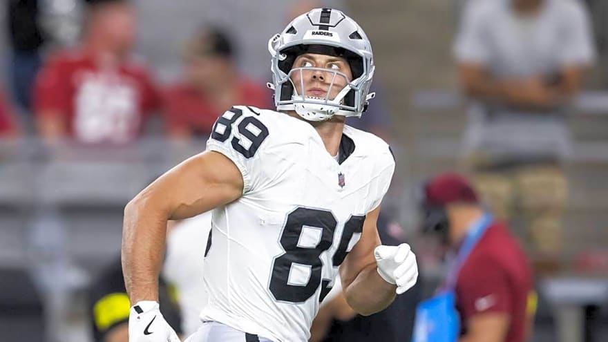 Raiders’ Brock Bowers gets huge knee injury update for Jaguars clash