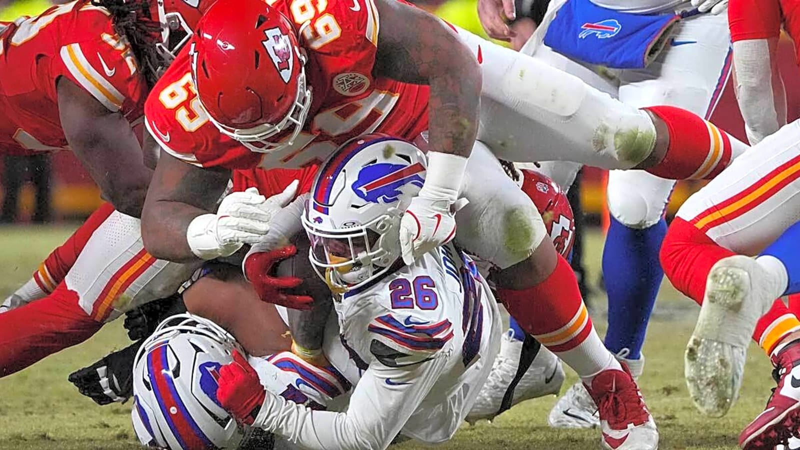 Bengals signing 2-time Chiefs Super Bowl champion