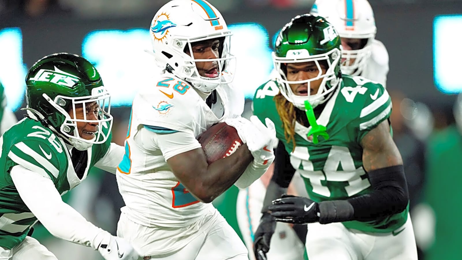 Dolphins’ De’Von Achane will play vs. Steelers