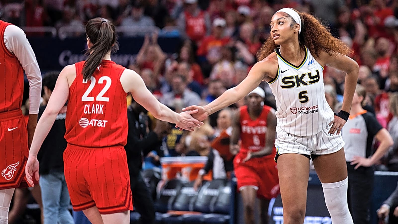 Cheryl Miller compares Caitlin Clark and Angel Reese to Larry Bird and Magic Johnson