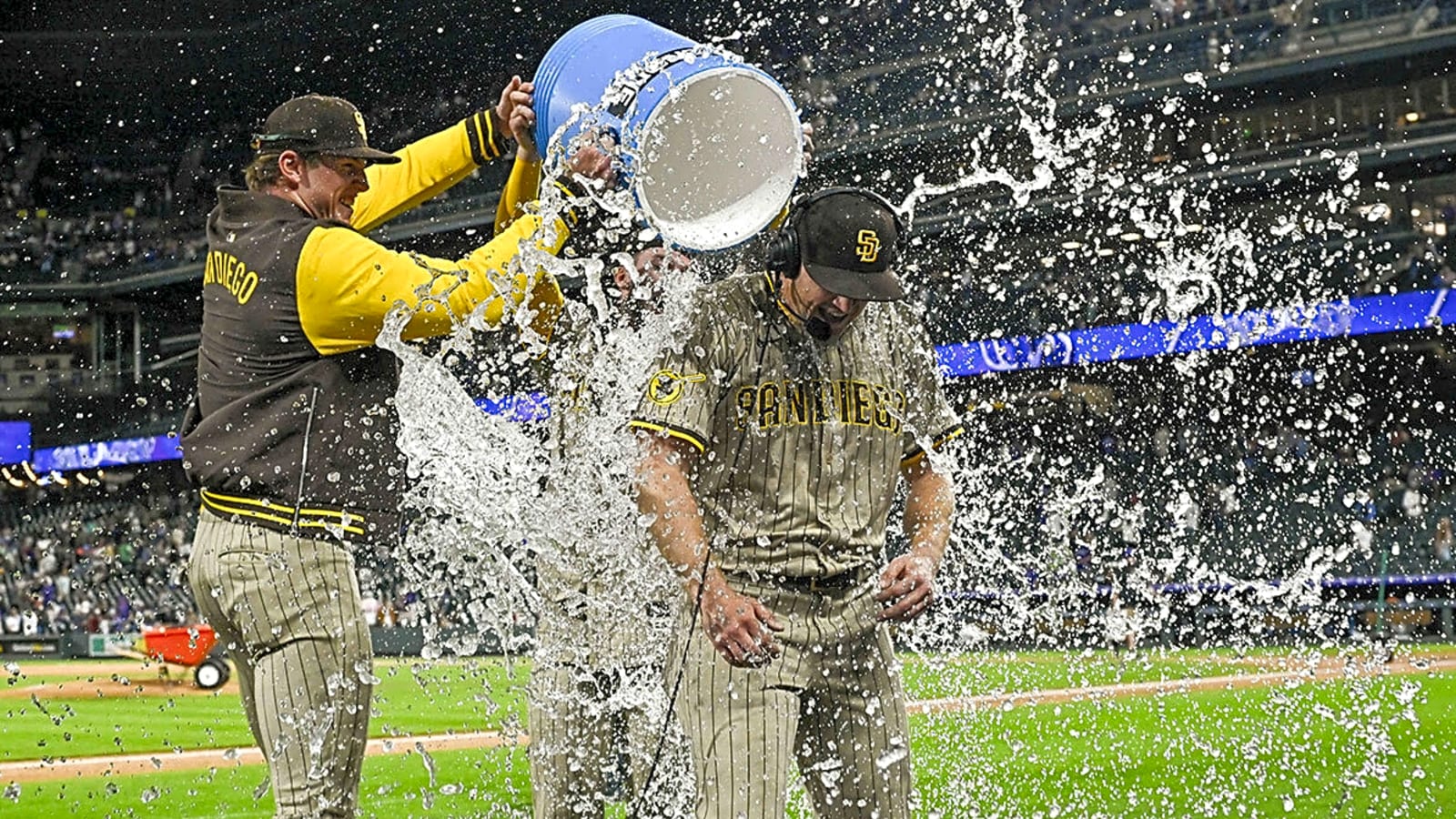Padres rookie makes history in 21-run win