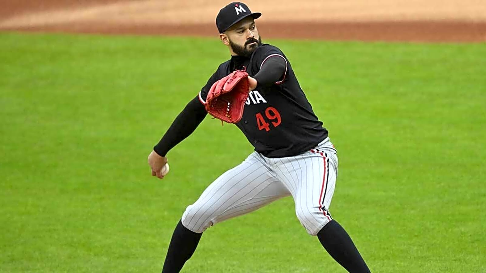  Contenders eyeing $73.5 million Twins ace for trade
