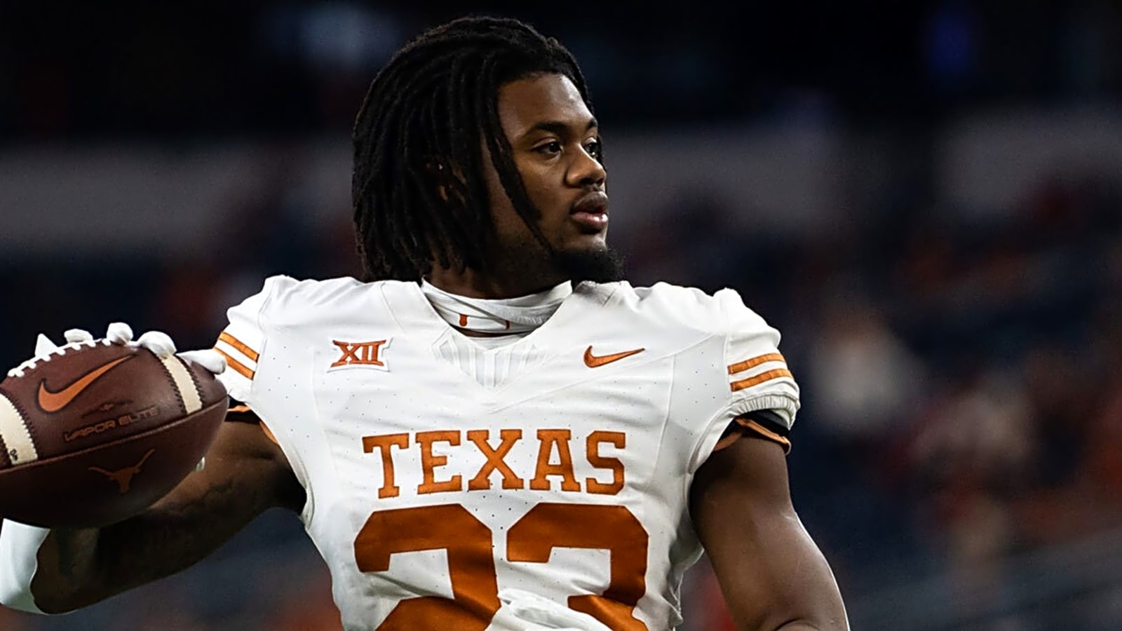 Jaydon Blue debuts Cowboys jersey at NFLPA Rookie Premiere
