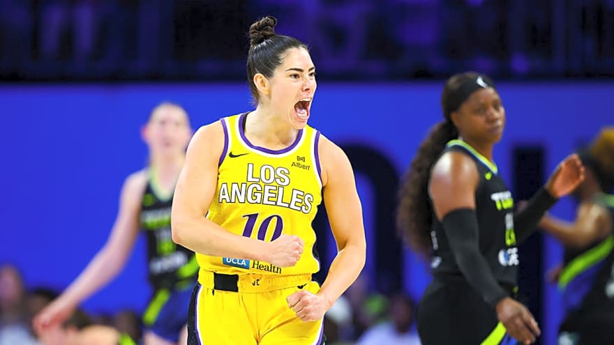 Sparks’  Kelsey Plum caps 30-point eruption with bonkers game-winner
