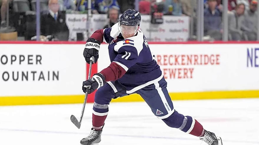 Brock Nelson finally scores for Team USA after snake-bitten 1st period in first game of the Olympics