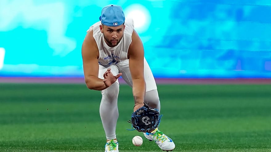 Blue Jays make roster moves as Bo Bichette deals with injury