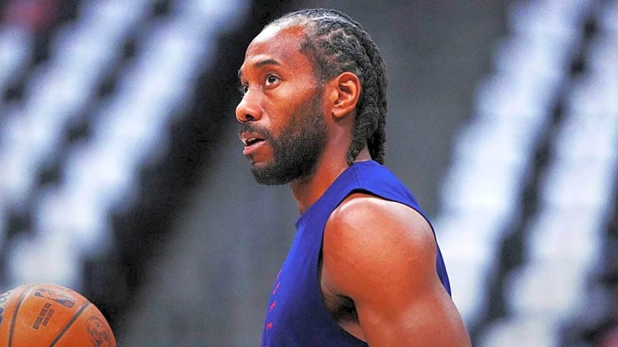 Kawhi Leonard, John Collins avoid injury, to play vs. Lakers despite scary collision