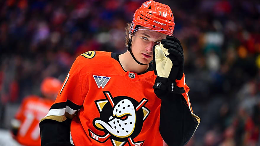 Flyers GM Danny Briere makes bold declaration after Trevor Zegras trade