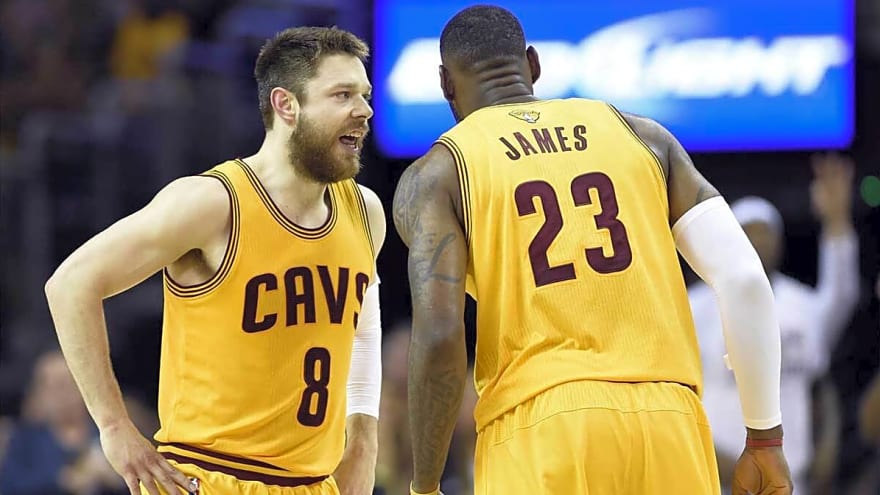 LeBron James’ ex-teammate catches stray in Draymond Green’s GOAT take