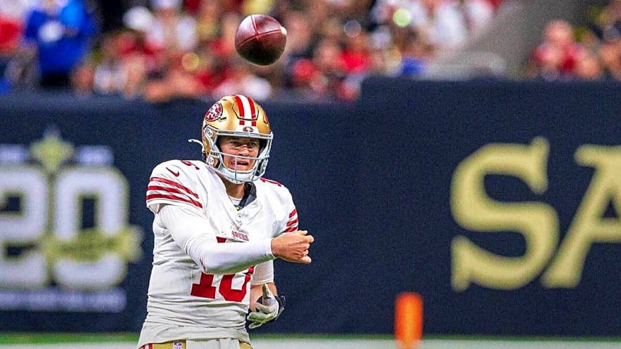 Mac Jones grabs attention with 2-word message after 49ers playoff exit