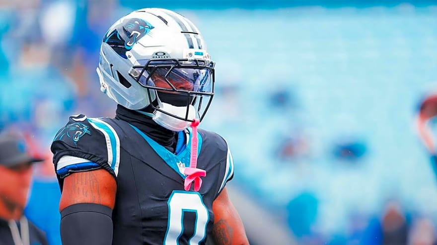 Panthers lose key pass-catcher to injury on first play vs. Seahawks