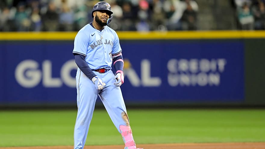 Derek Jeter gives Blue Jays’ Vladimir Guerrero Jr. hilarious advice after Game 3