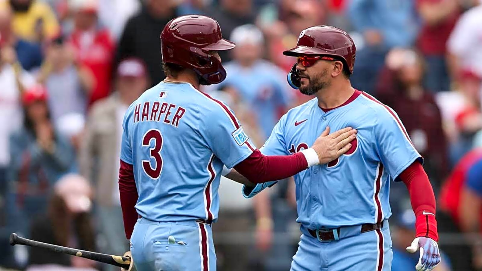 Bryce Harper one-ups Kyle Schwarber bomb in style