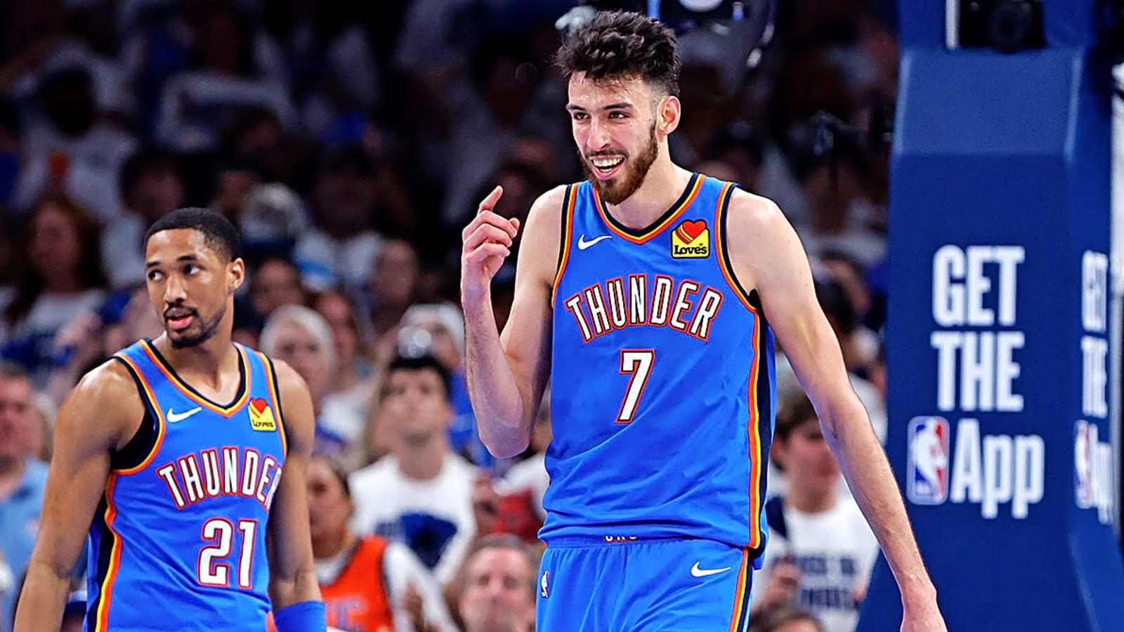 Thunder’s Chet Holmgren rates NBA Centel posts about himself