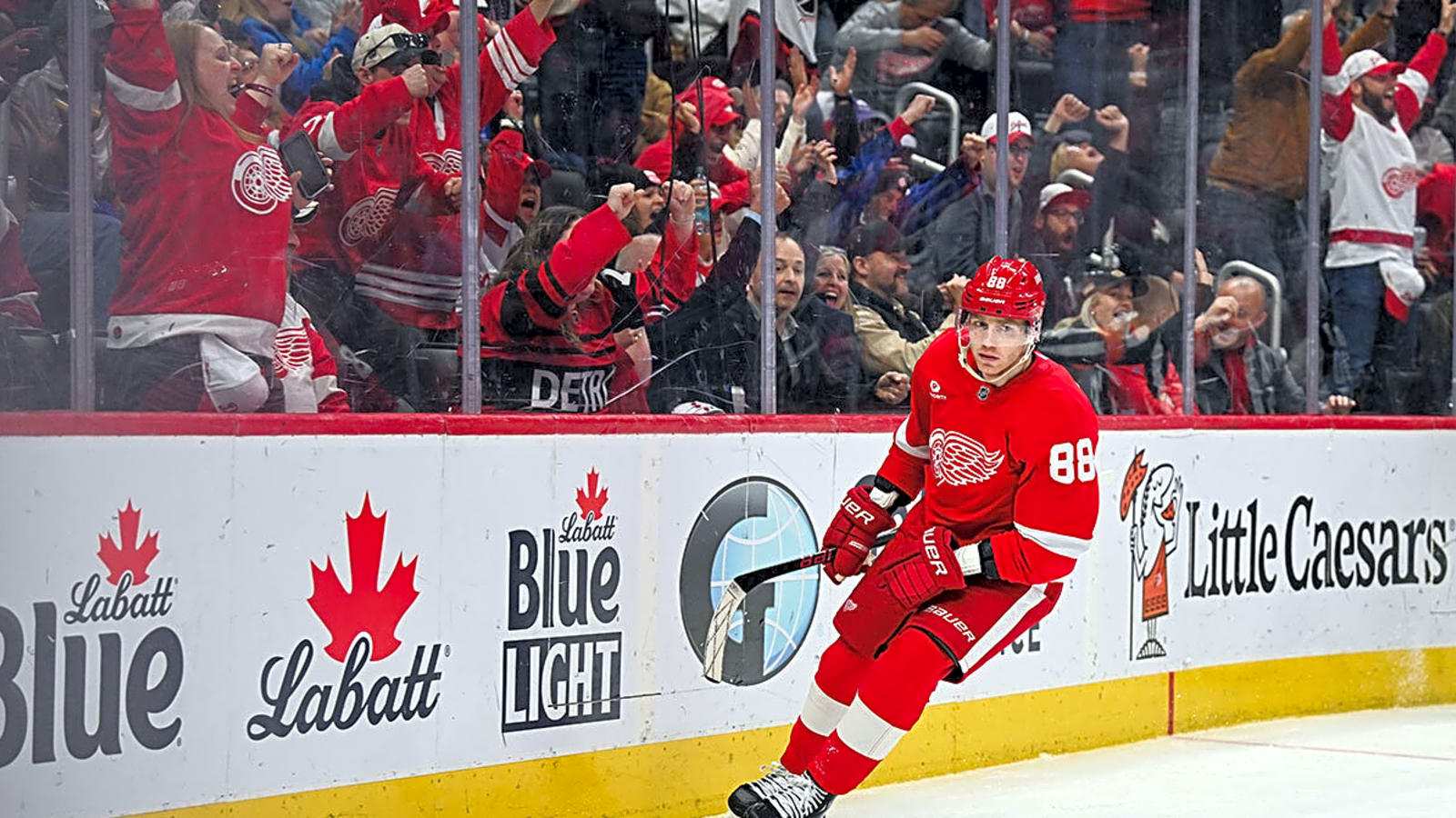 Red Wings’ Patrick Kane speaks out on Jonathan Toews’ NHL return